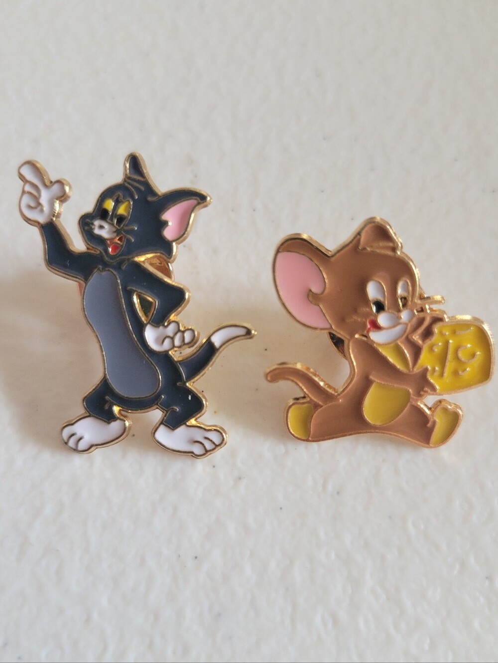 Tom and Jerry Enamel Pin Set Of 2 (Bundle Pricing Available)